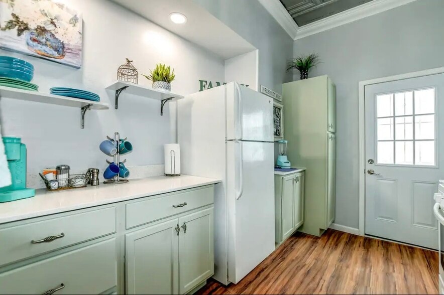 609 S Granite St, Prescott, AZ for sale - Interior Photo - Image 2 of 47