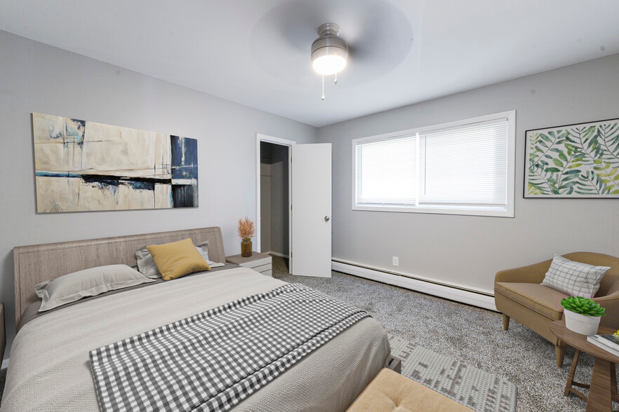 3018 30th Ave S, Minneapolis, MN à vendre - Photo du bâtiment - Image 3 de 14