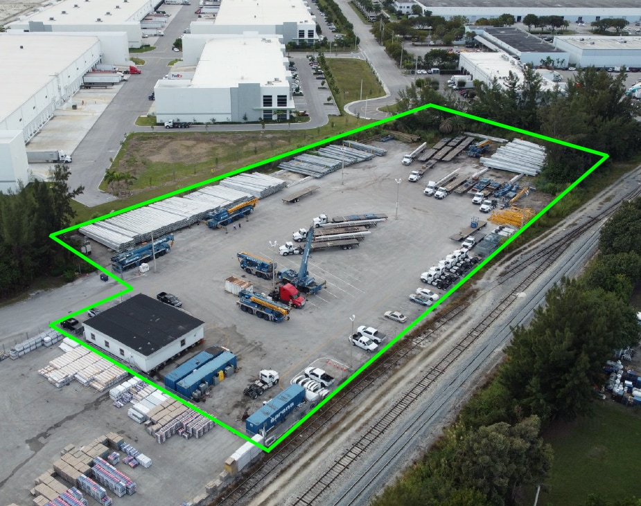 8191 NW 84th St, Medley, FL for lease Building Photo- Image 1 of 8