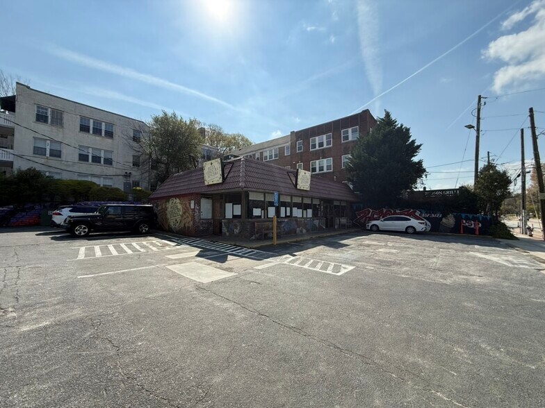 377 Moreland Ave, Atlanta, GA à vendre - Photo du bâtiment - Image 2 de 7
