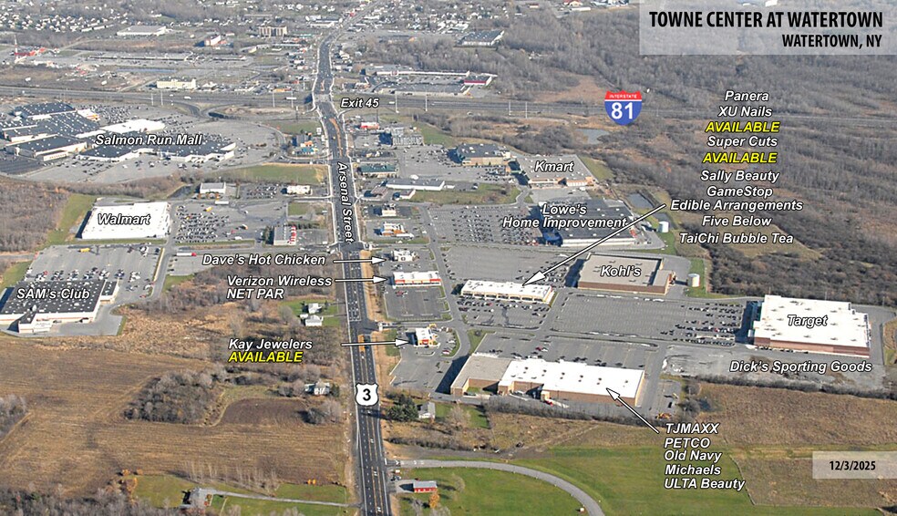21800-21880 Towne Center Dr, Watertown, NY à louer - Aérien - Image 3 de 28