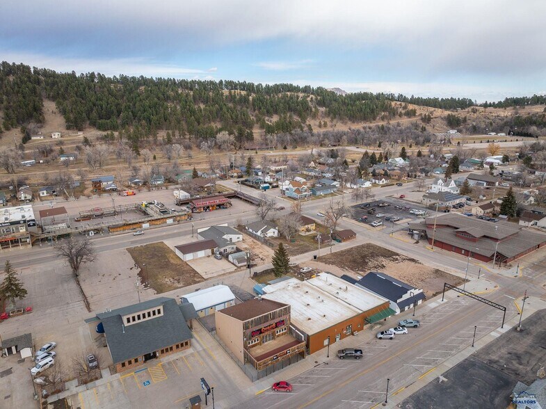 947 Main St, Sturgis, SD à vendre - Photo du bâtiment - Image 2 de 59
