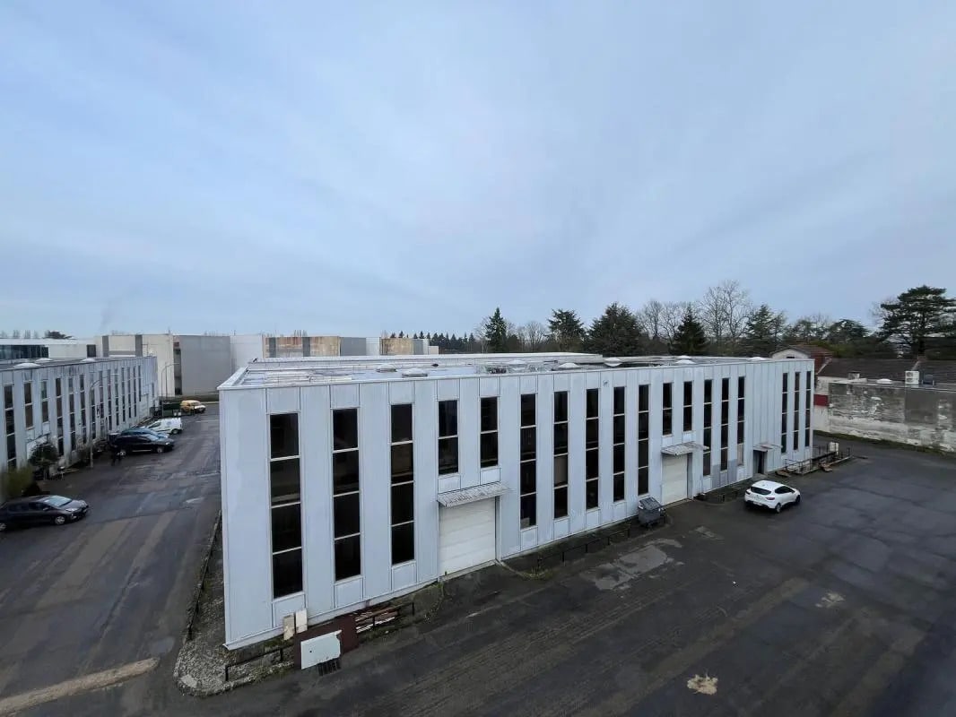 Flex in Les Loges-en-Josas for sale Building Photo- Image 1 of 9