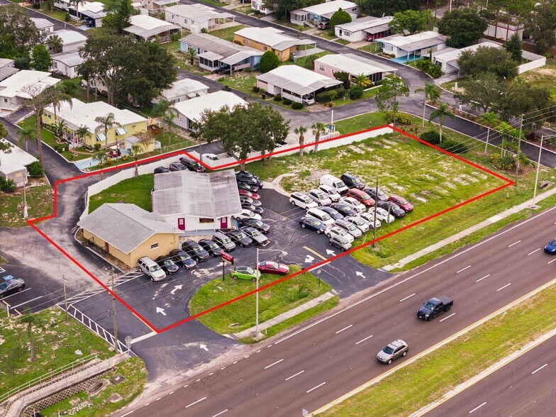 38799 US Highway 19 N, Tarpon Springs, FL à vendre - Aérien - Image 2 de 14
