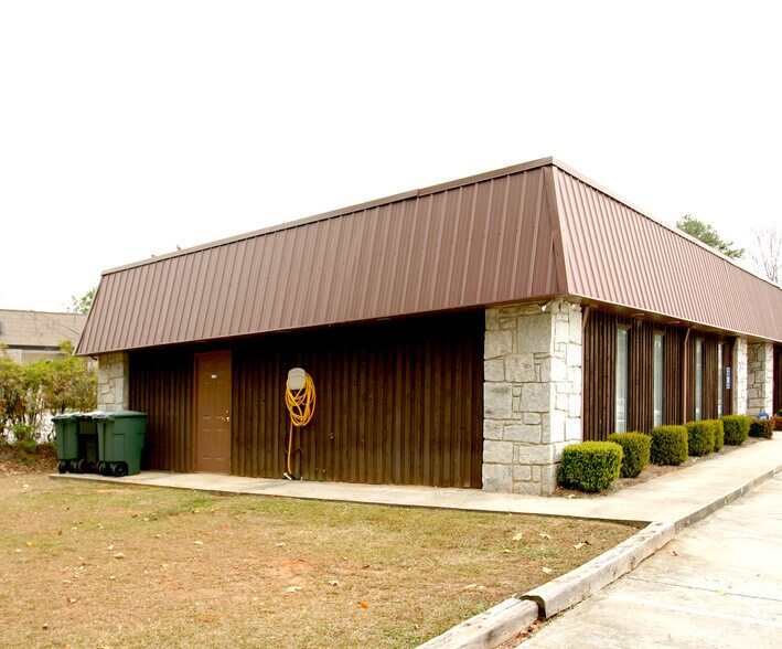725 Scenic Hwy, Lawrenceville, GA à vendre - Photo du bâtiment - Image 3 de 4