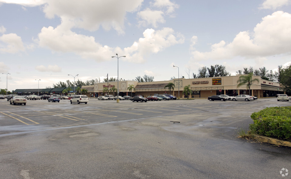 27359 S Dixie Hwy, Naranja, FL for lease - Building Photo - Image 1 of 9