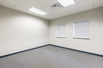 483 Montgomery Rd, Altamonte Springs, FL for sale Interior Photo- Image 2 of 28