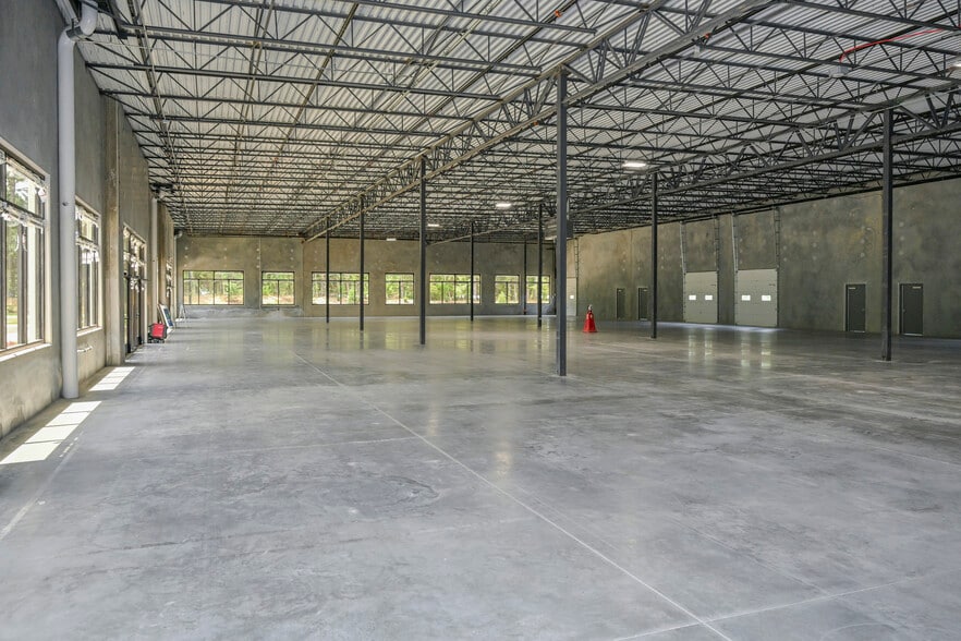 6100 NC Highway 42 W, Garner, NC for lease - Interior Photo - Image 3 of 14