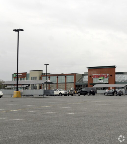 296-300 Voie De La Desserte, Saint-Constant, QC for lease - Building Photo - Image 2 of 3