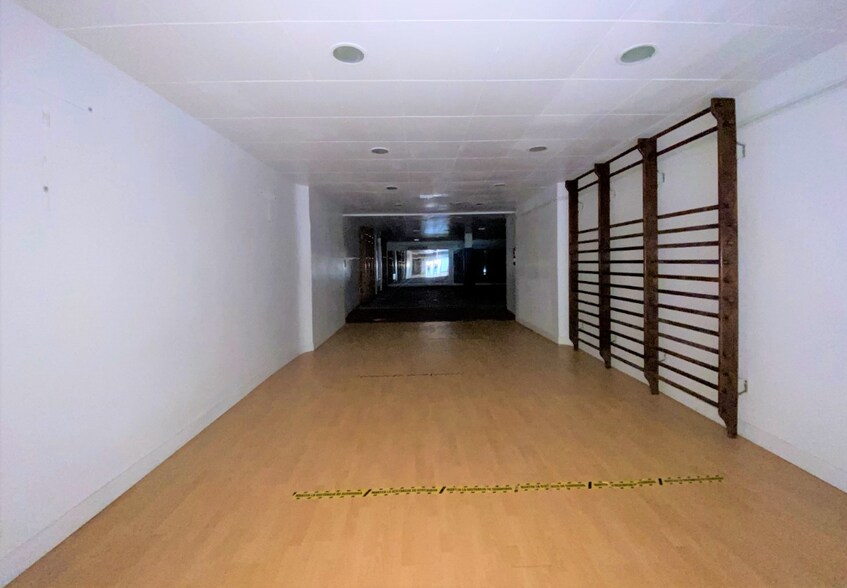 Immeuble residentiel dans L'Hospitalet de Llobregat, Barcelona à vendre - Photo intérieure - Image 2 de 3