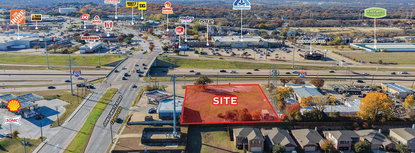 NEC John T. White & E. Loop 820, Fort Worth, TX à vendre Photo du bâtiment- Image 1 de 3