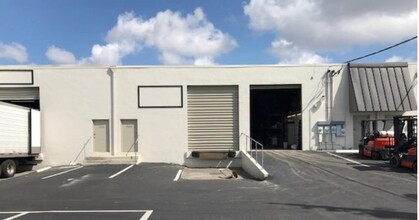 5501-5595 NW 72nd Ave, Miami, FL for lease Building Photo- Image 1 of 1