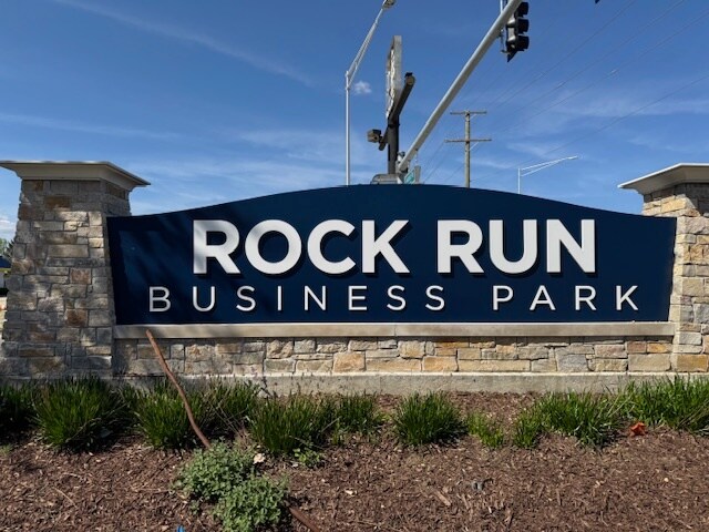 2625 Rock Creek Blvd, Joliet, IL à vendre - Photo du bâtiment - Image 2 de 14