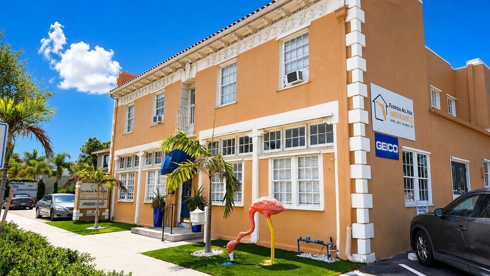 7024 Central Ave, Saint Petersburg, FL à louer - Photo du bâtiment - Image 2 de 48
