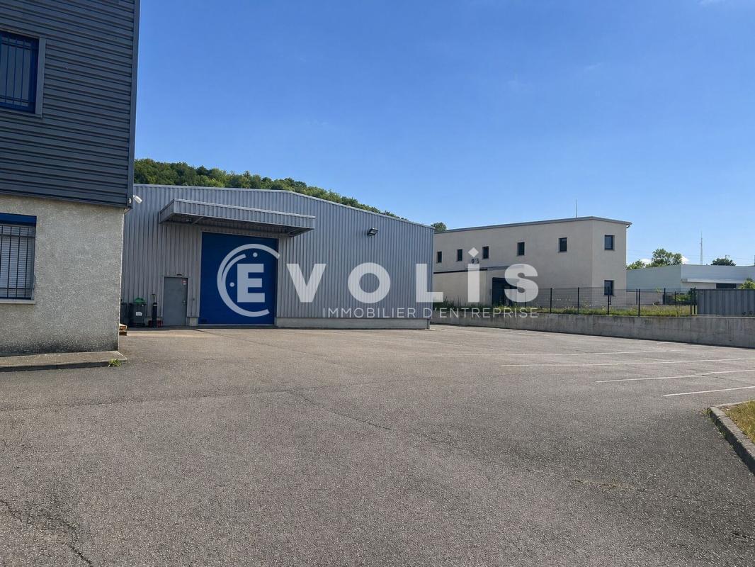 12 Rue De La Pierre Millière, Saint-Quentin-Fallavier for lease Building Photo- Image 1 of 16