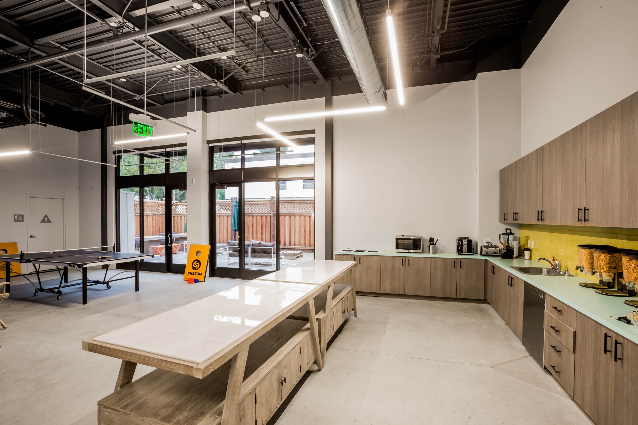 2114-2116 Broadway St, Redwood City, CA à louer Photo intérieure- Image 1 de 10