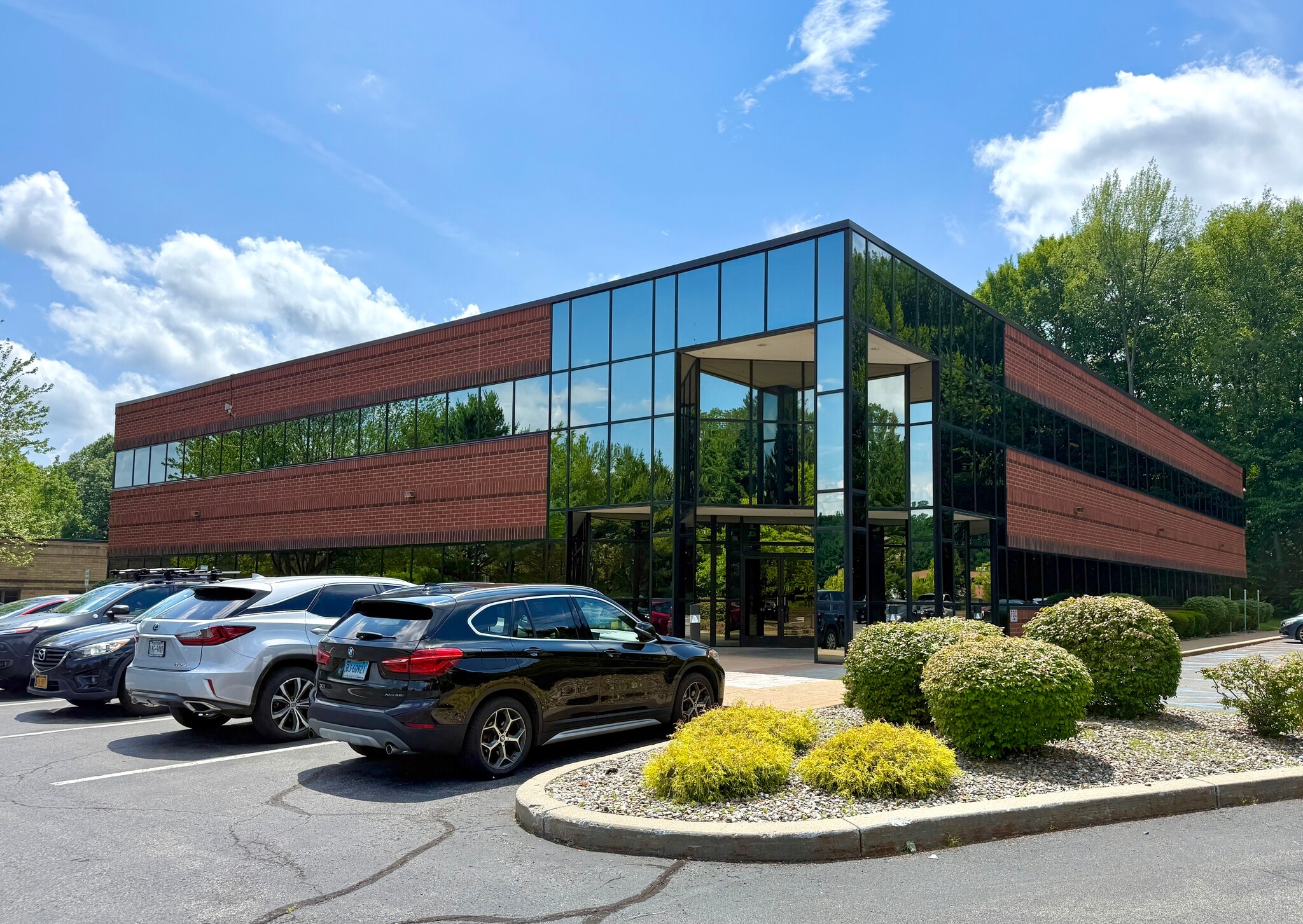 28 Corporate Dr, Clifton Park, NY for lease Interior Photo- Image 1 of 1