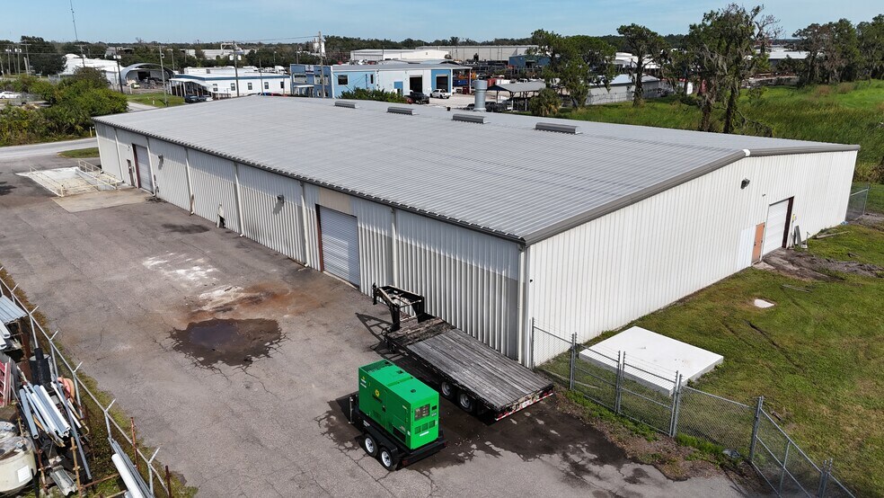 399 Prairie Industrial Pky, Mulberry, FL à vendre - Photo du bâtiment - Image 2 de 20