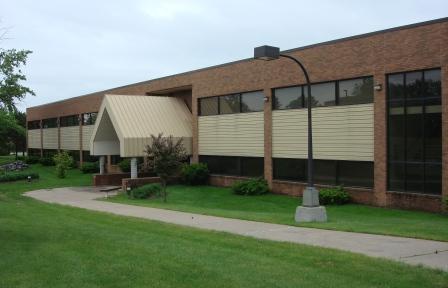 117 Business Park Dr, Utica, NY for sale - Building Photo - Image 1 of 1