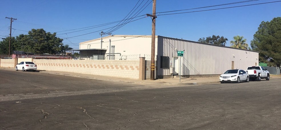 1000 E 21st St, Bakersfield, CA for sale - Building Photo - Image 2 of 3