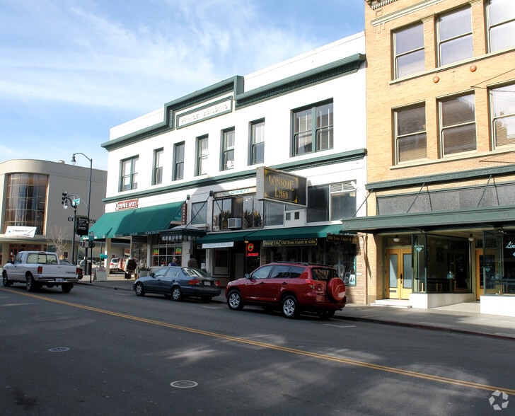 18-24 Western Ave, Petaluma, CA à louer - Photo du bâtiment - Image 2 de 2