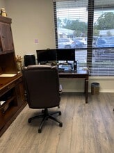 1700 Wells Rd, Orange Park, FL for lease Interior Photo- Image 2 of 8