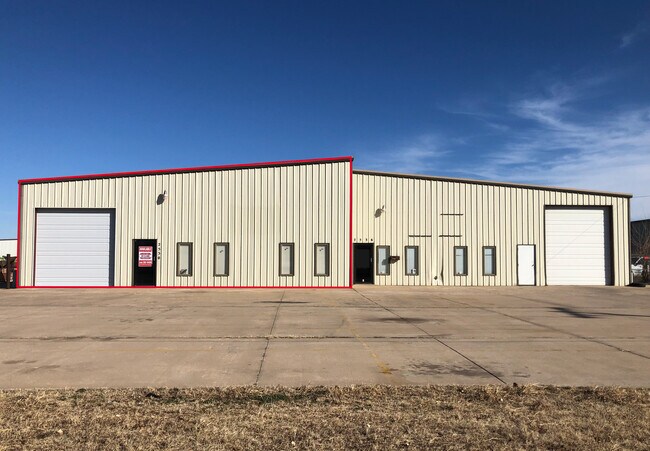 More details for 2530-2536 S Leonine St, Wichita, KS - Industrial for Lease