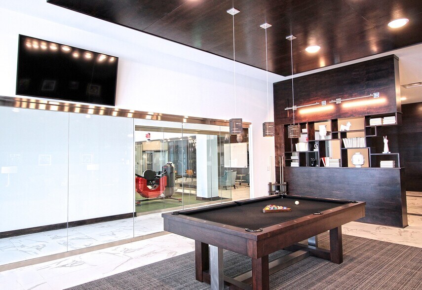 2875 Olentangy River Rd, Columbus, OH à louer - Photo du bâtiment - Image 2 de 14