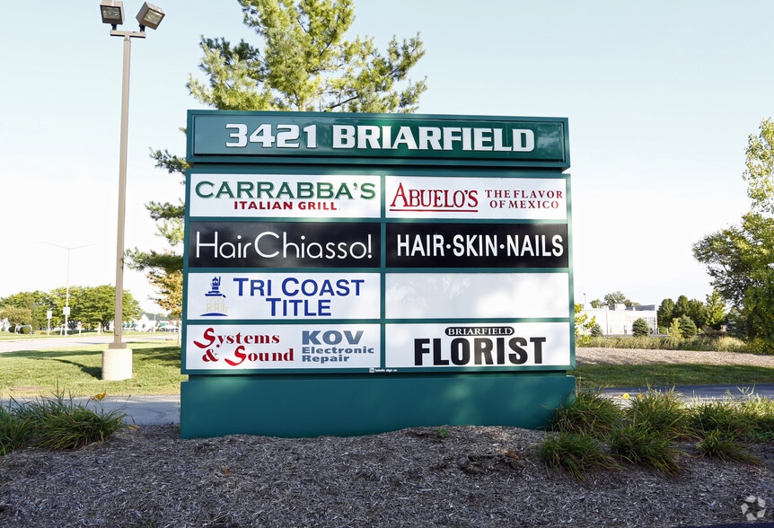 3421 Briarfield Blvd, Maumee, OH for lease - Building Photo - Image 2 of 4