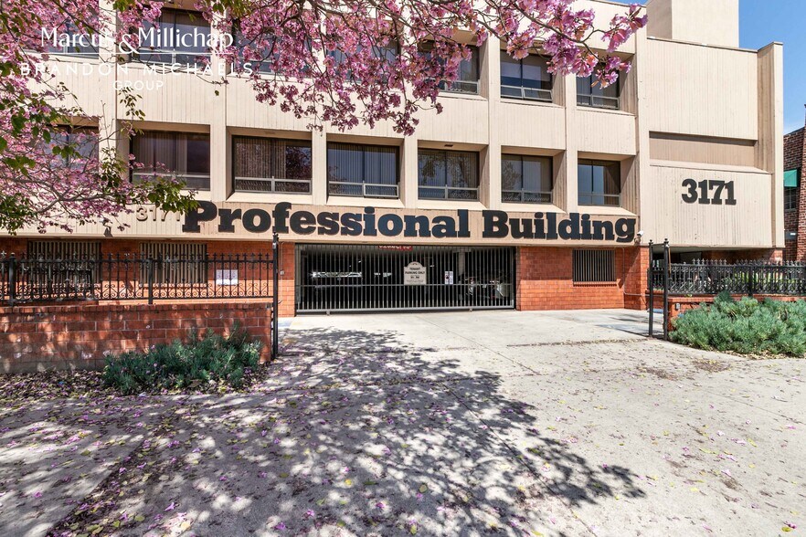 3171 Los Feliz, Los Angeles, CA à vendre - Photo du bâtiment - Image 3 de 17