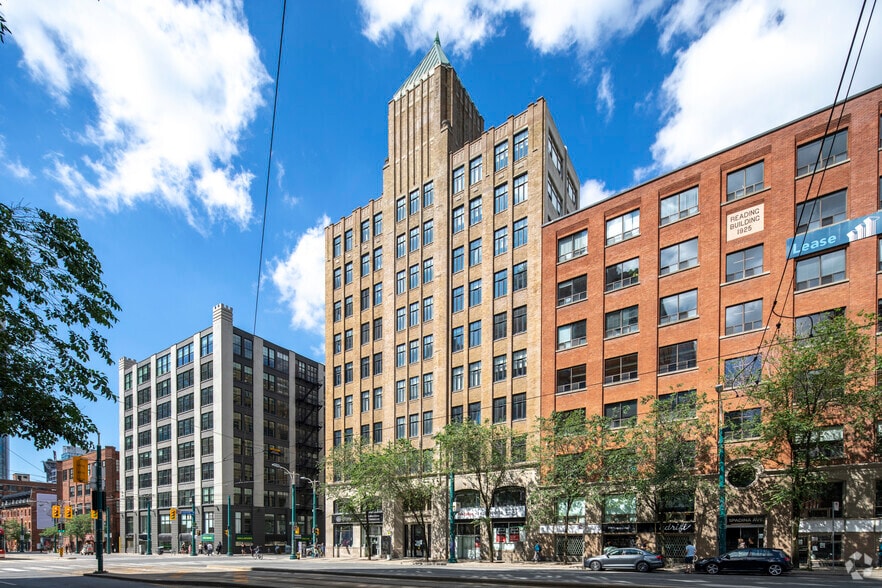 110 Spadina Av, Toronto, ON à louer - Photo du bâtiment - Image 3 de 33