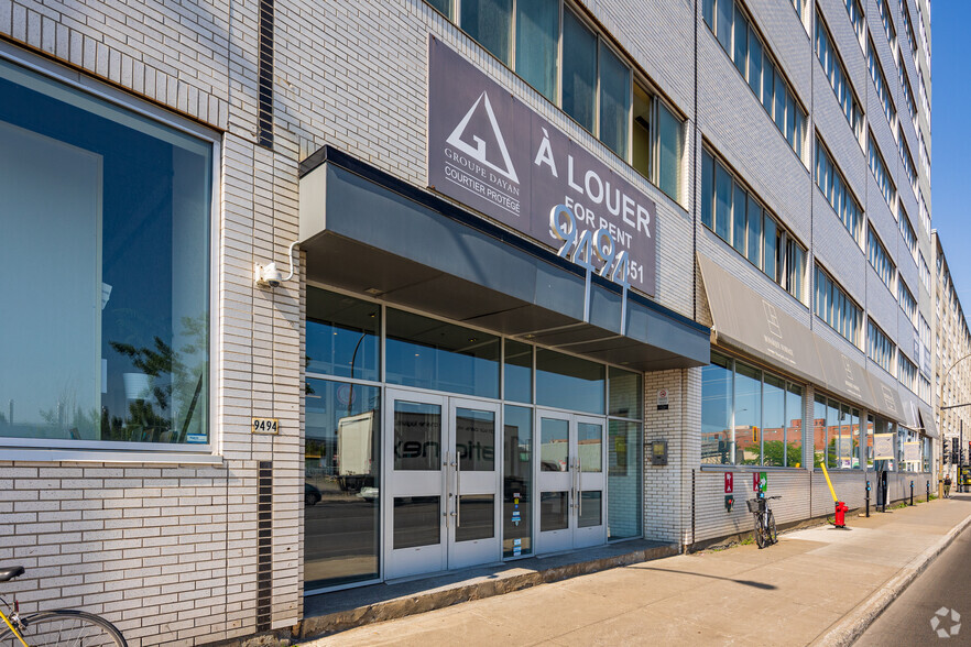 9494 Boul Saint-Laurent, Montréal, QC à louer - Photo du bâtiment - Image 3 de 6