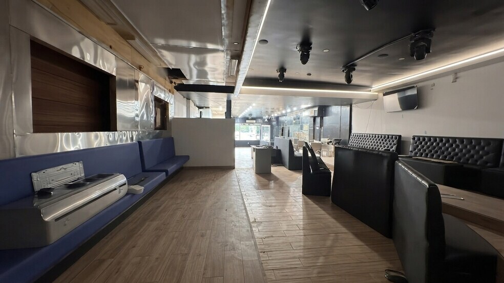 1183 Broadway, Brooklyn, NY à louer - Photo du bâtiment - Image 3 de 11