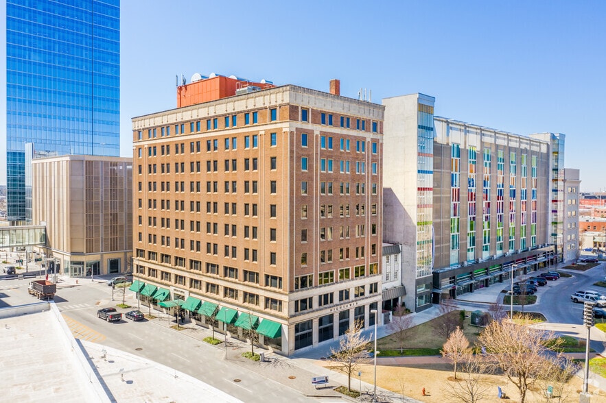 105 N Hudson Ave, Oklahoma City, OK for lease - Building Photo - Image 3 of 9