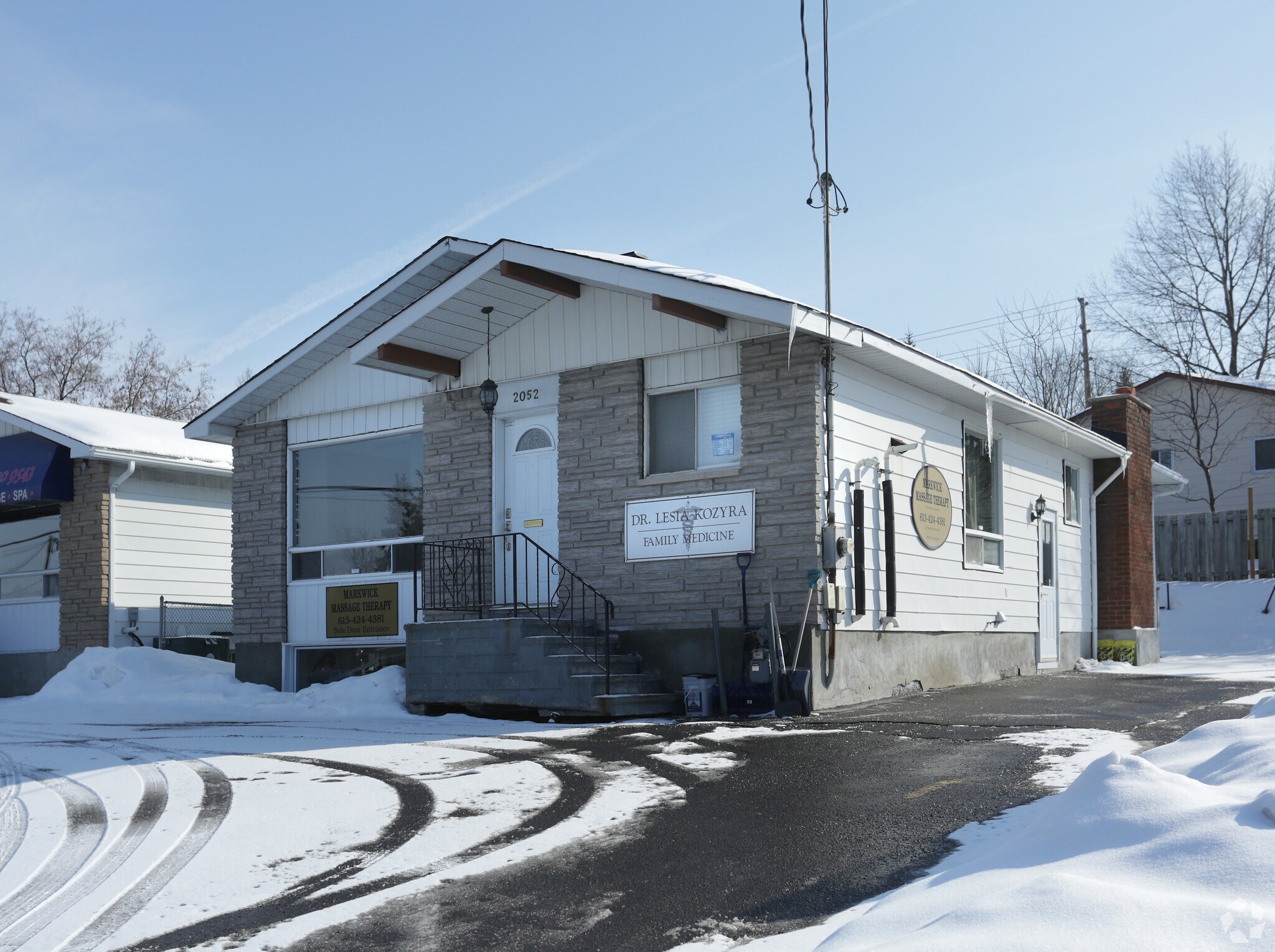 2052 St Joseph Blvd, Ottawa, ON à vendre Photo principale- Image 1 de 1