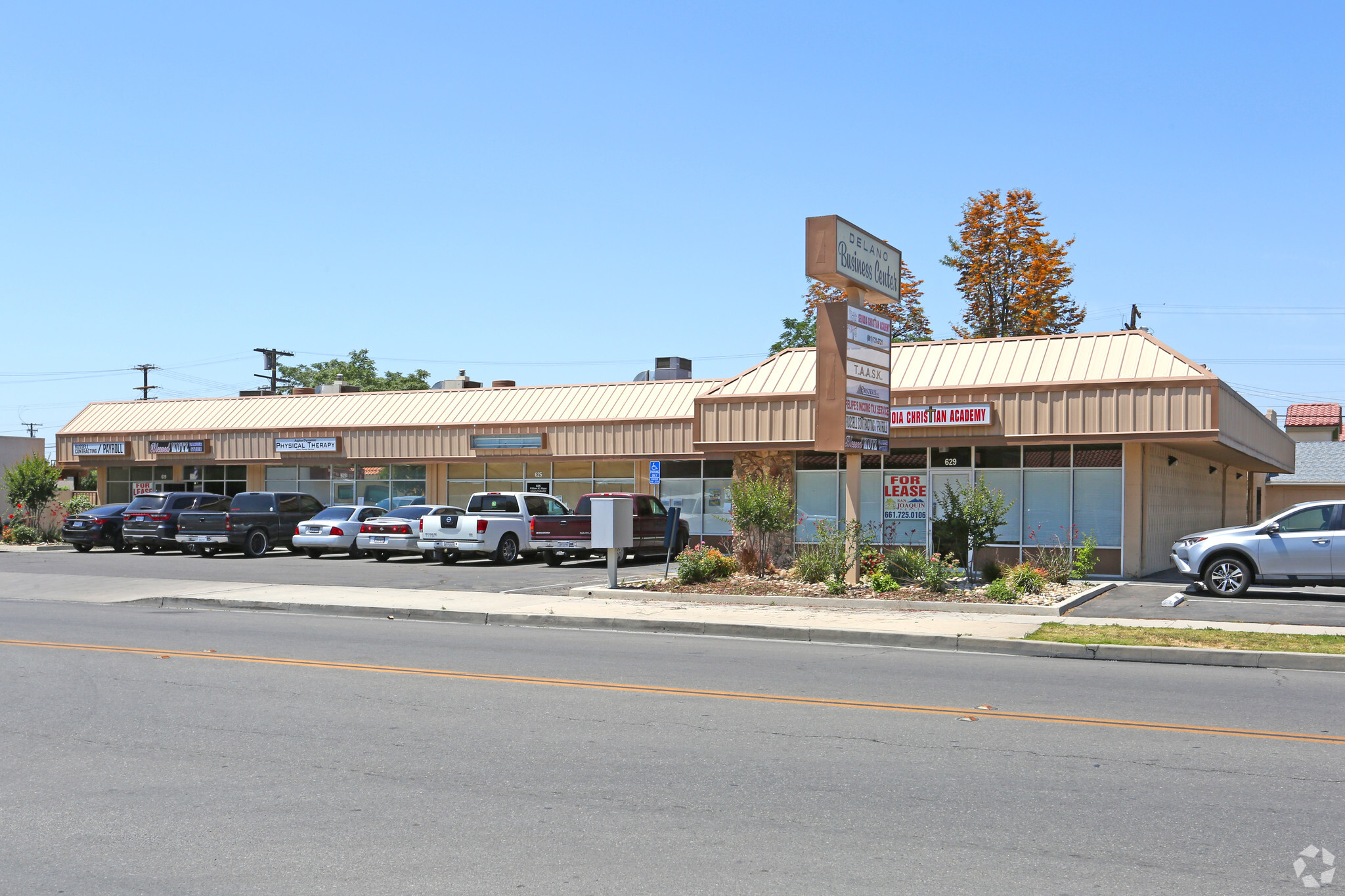 619-629 Main St, Delano, CA à vendre Photo principale- Image 1 de 1