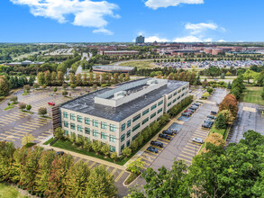 900 N Squirrel Rd, Auburn Hills, MI - Aérien  Vue de la carte - Image1