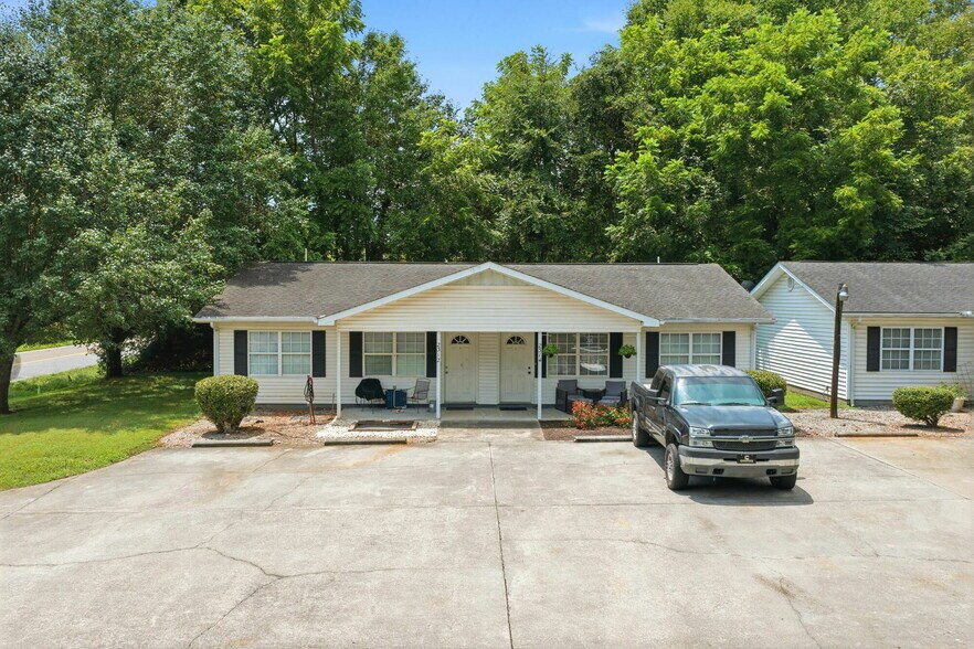 2312 Boyds Creek Hwy, Sevierville, TN à vendre - Photo du bâtiment - Image 3 de 23