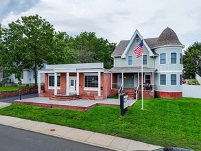 215 Washington Rd, Sayreville, NJ for lease Interior Photo- Image 1 of 41