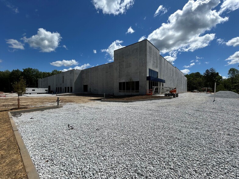 20 Dock Rd, Denville, NJ à louer - Photo du bâtiment - Image 3 de 6