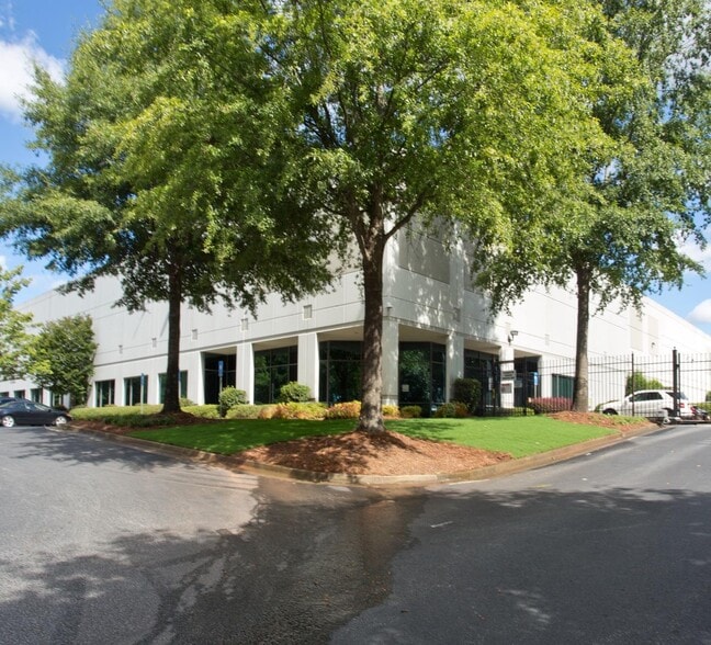 2740 Clark West Rd, Fayetteville, NC for lease - Building Photo - Image 2 of 5