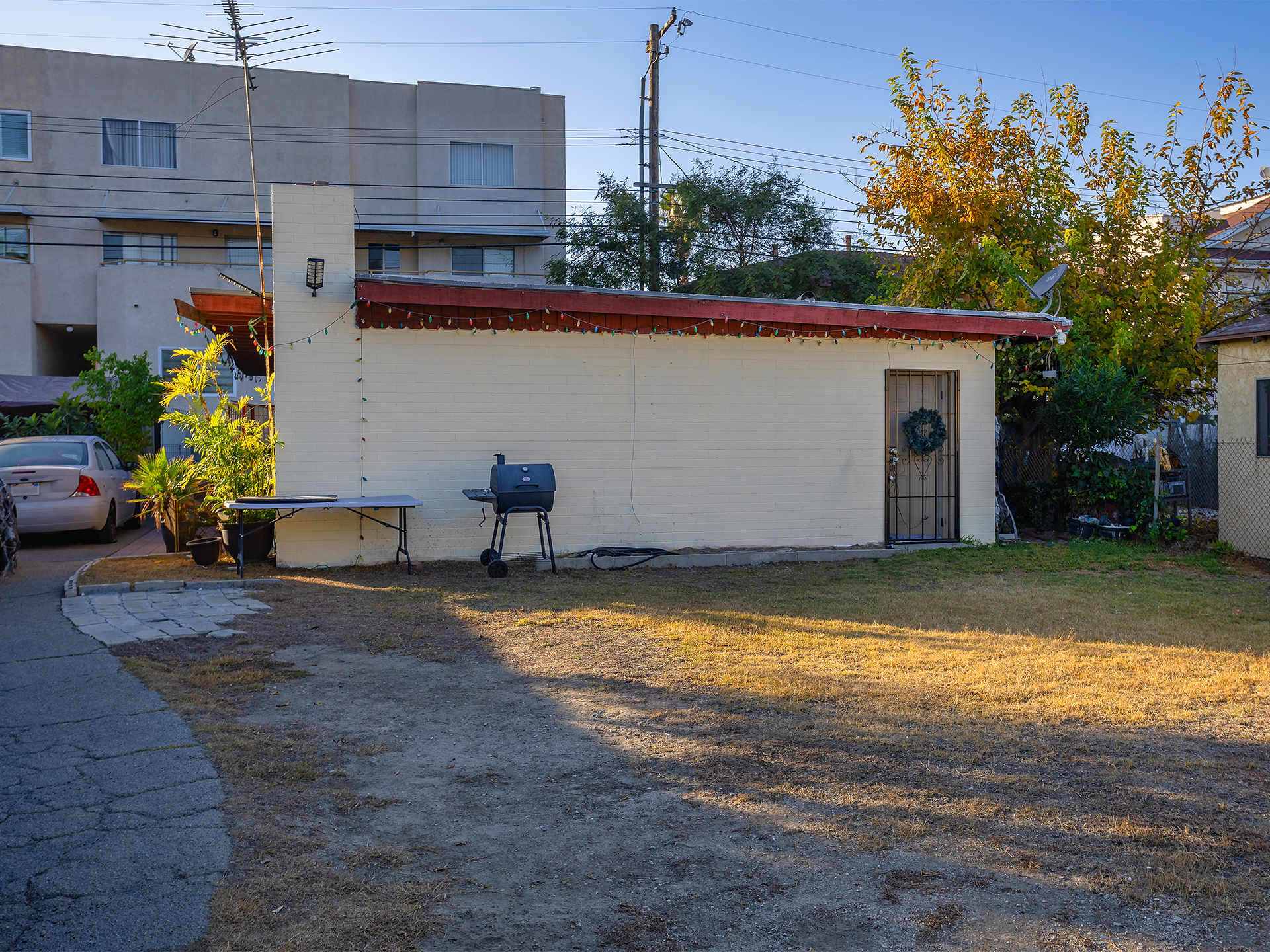 2309 N Niagara St, Burbank, CA for sale Primary Photo- Image 1 of 18