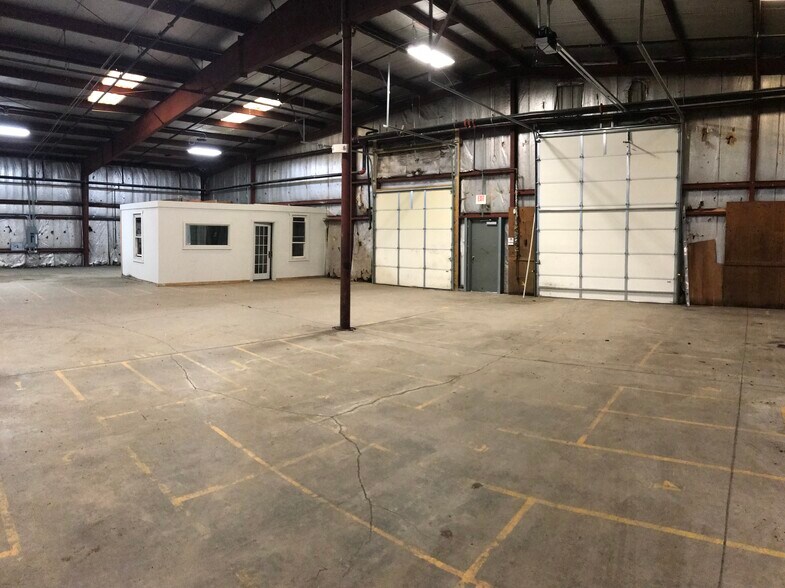 309 SE 8th St, Des Moines, IA à louer - Photo intérieure - Image 2 de 4
