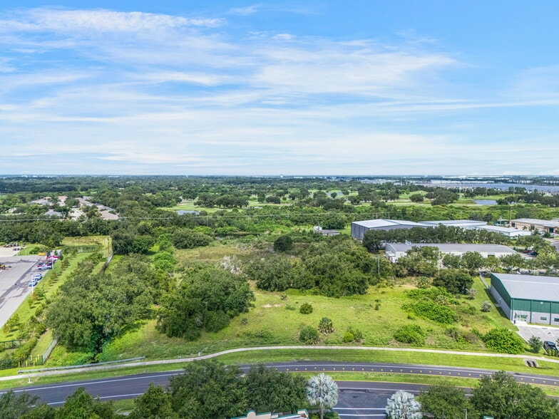 1100 Sarasota Center Blvd, Sarasota, FL à vendre - Photo du bâtiment - Image 3 de 10