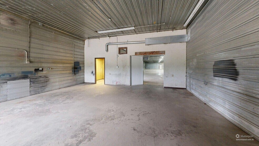 16335 Lima Rd, Huntertown, IN à louer - Photo du bâtiment - Image 3 de 6