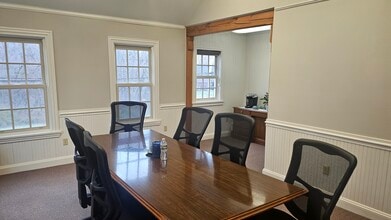 238 W Delaware Ave, Pennington, NJ for lease Interior Photo- Image 2 of 8