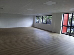 Flex in Bondoufle for lease Interior Photo- Image 2 of 2