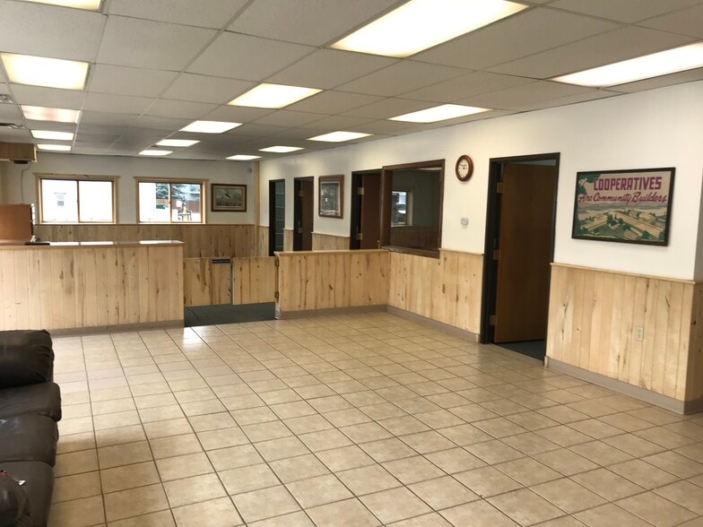 206 Union St S, Mora, MN à louer - Photo intérieure - Image 2 de 8