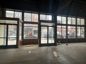 23 W Court St, Cincinnati, OH à louer Photo intérieure- Image 1 de 3