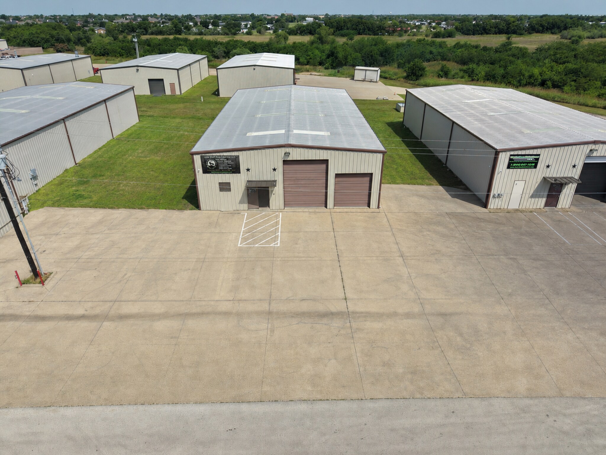 8525 Michael Talty Ave, Terrell, TX à louer Photo principale- Image 1 de 3